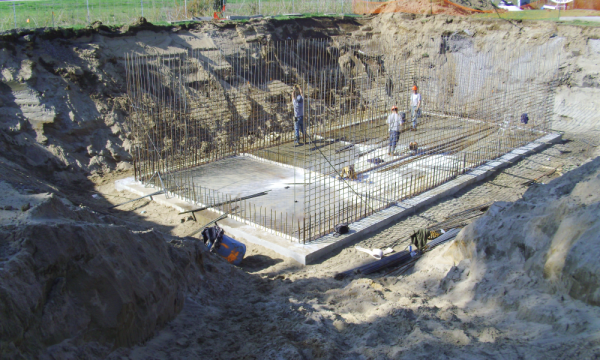 Construction du bassin des eaux usées | Restaurant-Motel Le Chavigny