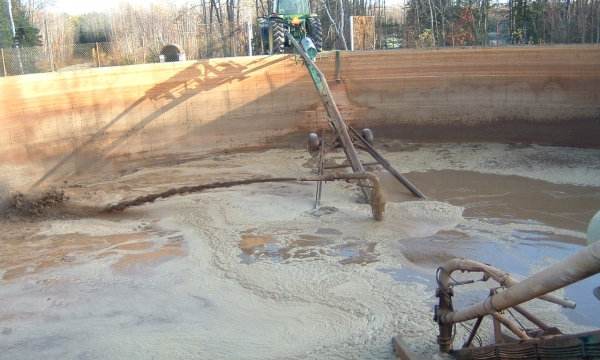 Brassage de biosolides d'abattoir chaulés